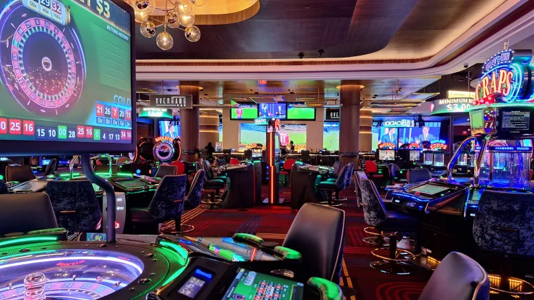 slot games vs table